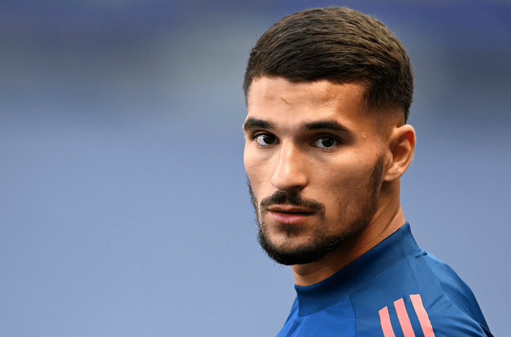 Aouar switches allegiance from France to Algeria