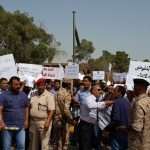 Libya: Protestors shut oilfield over pay row