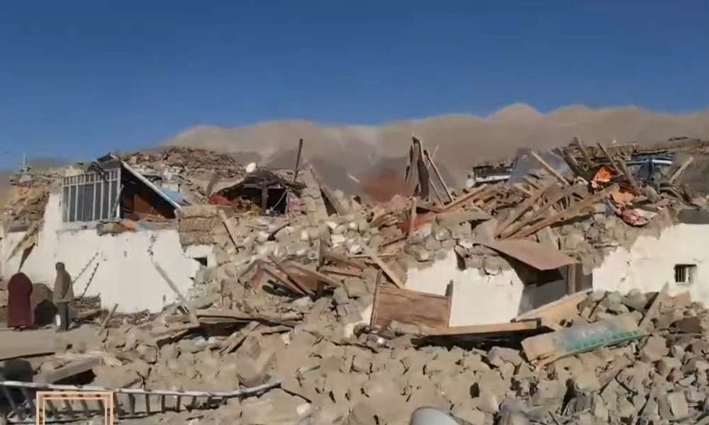 Tibet earthquake kills at least 95