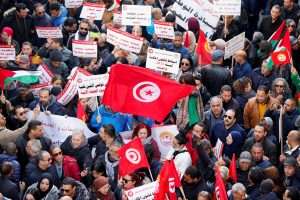 Tunisia: protests after clampdown on freedom of expression