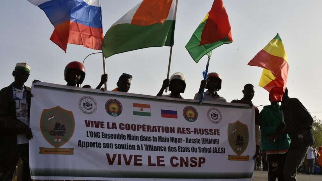 Thousands rally in Sahel states to cheer ECOWAS exit