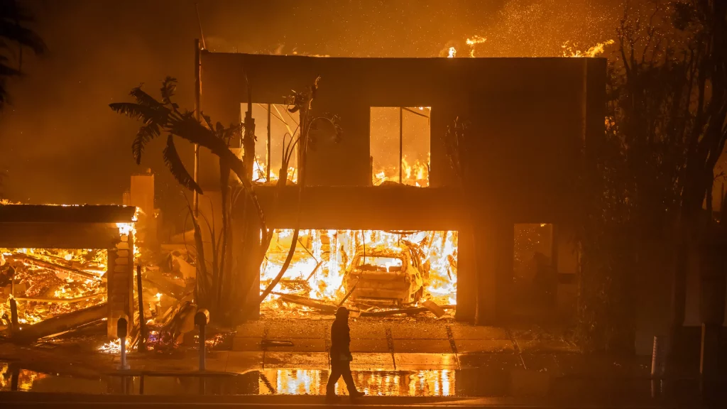 Los Angeles wildfire damage costs estimated around 0bn