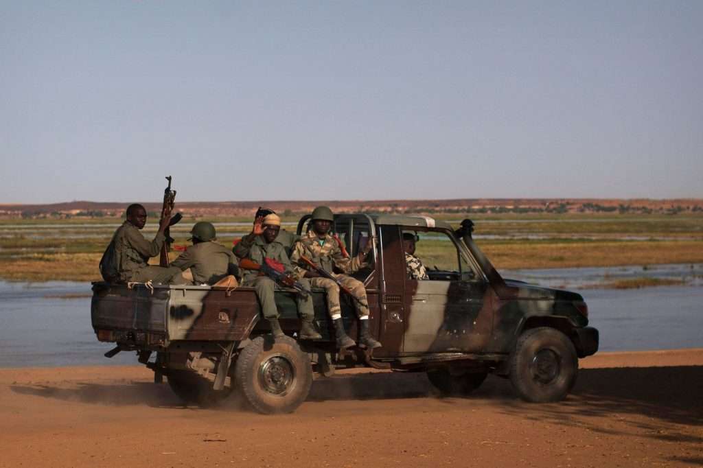 25 civilians killed in convoy ambush, says Mali army