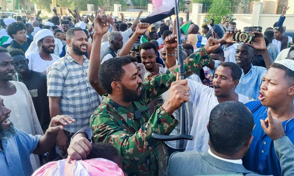 Sudan to pursue stronger relations with Iran