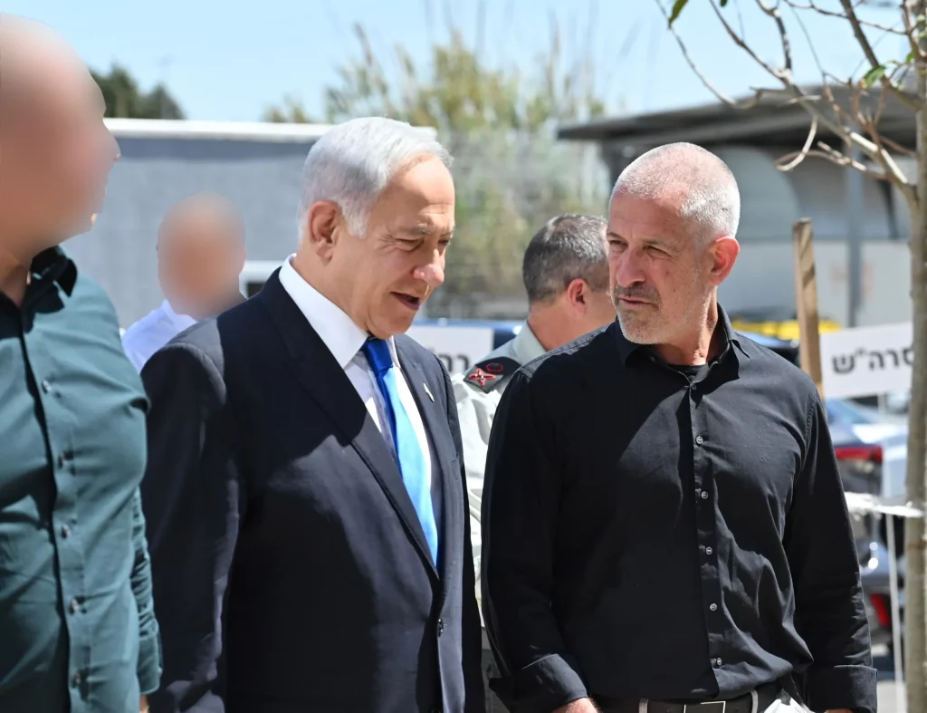 Netanyahu dismisses head of intelligence agency