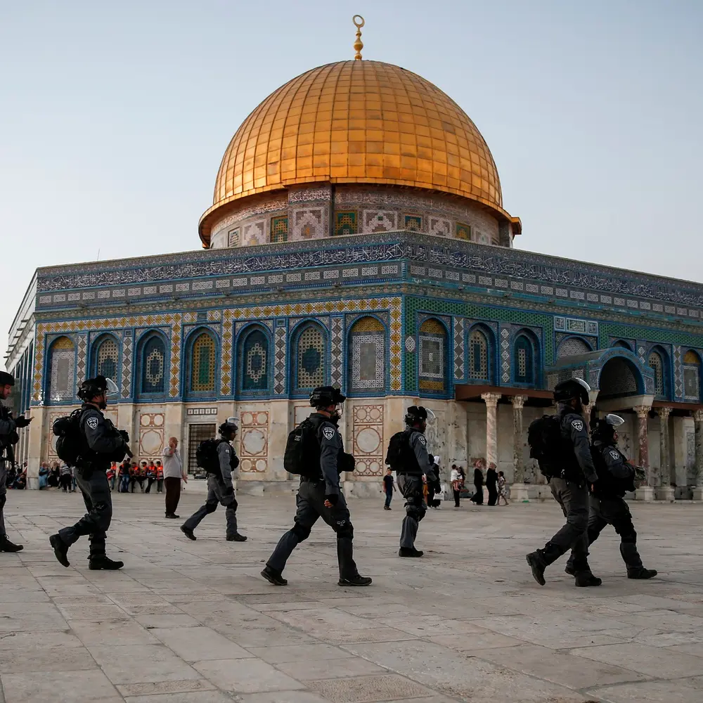 Israeli settlers storm Al-Aqsa mosque