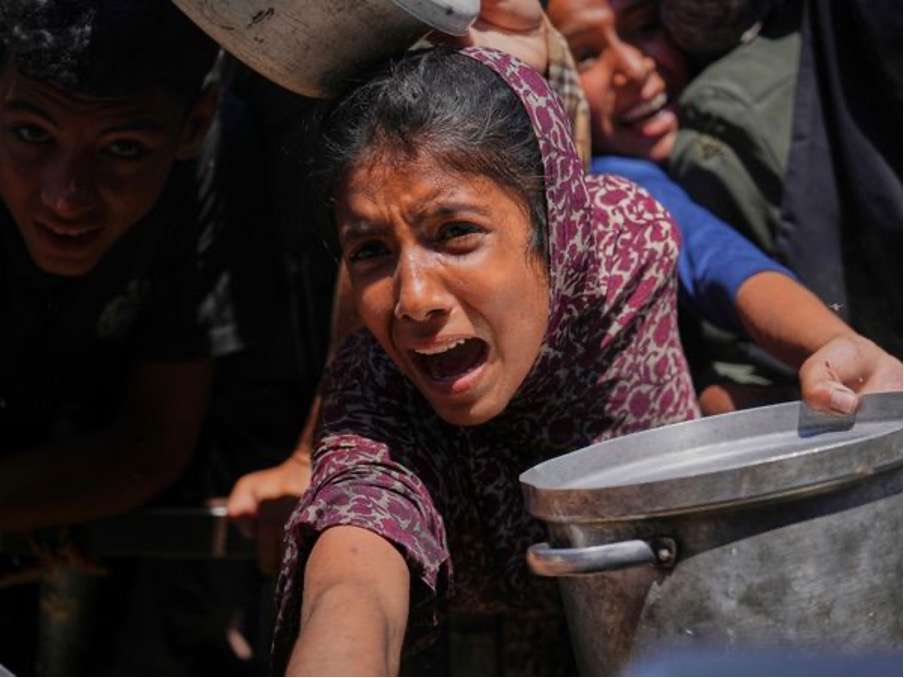 New aid flow to Gaza begins amid clashes New aid flow to Gaza begins amid clashes