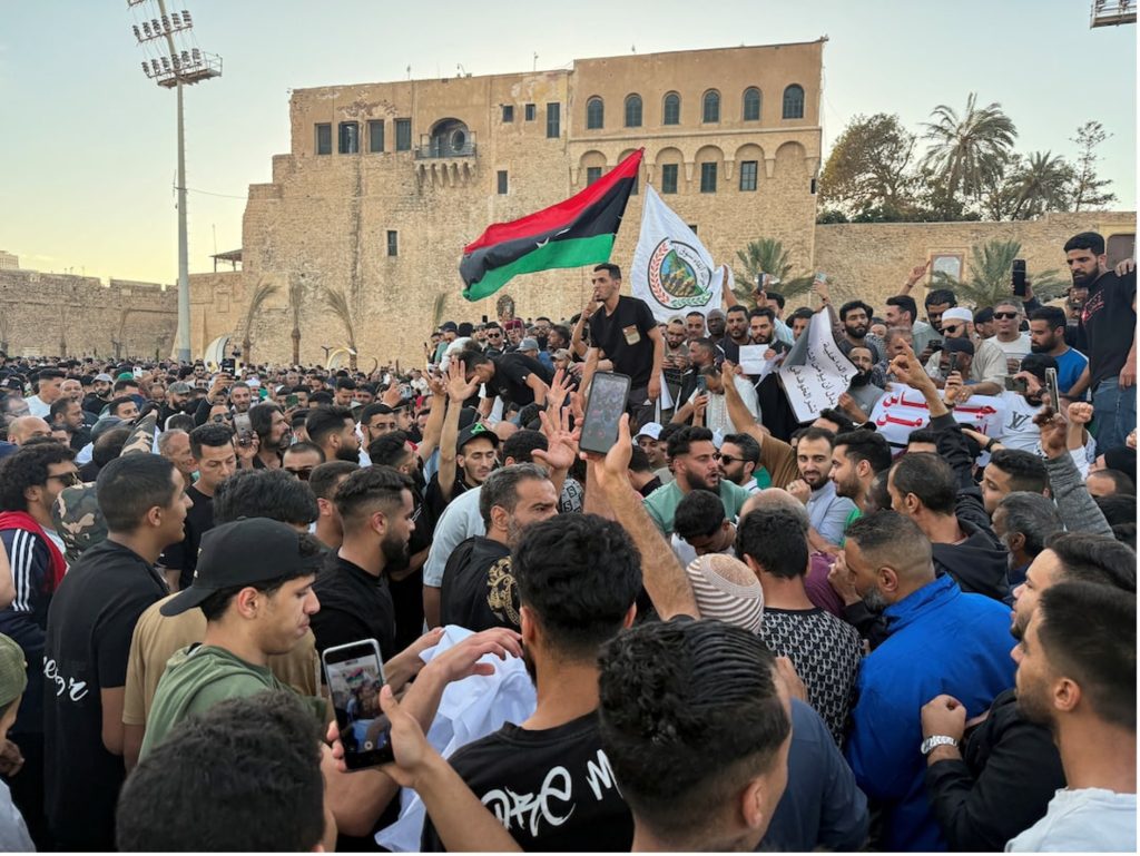 Libya PM urges armed groups to align with state amid unrest Libya PM urges armed groups to align with state amid unrest