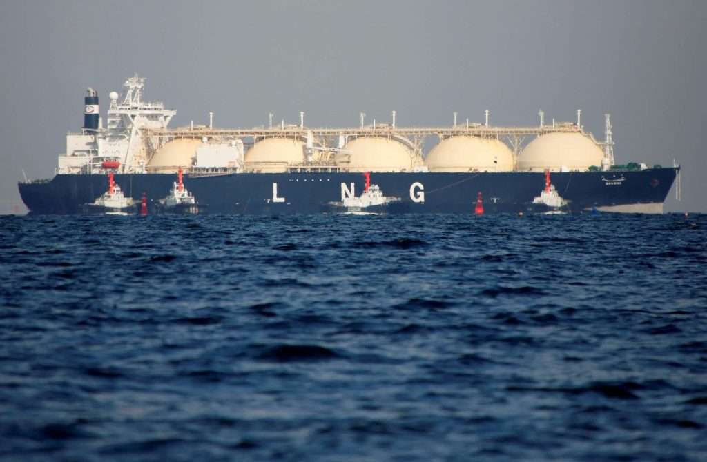 Egypt signs 1 million in oil and gas deals