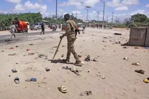 Suicide bomb blast in Somalia kills at least 13 people