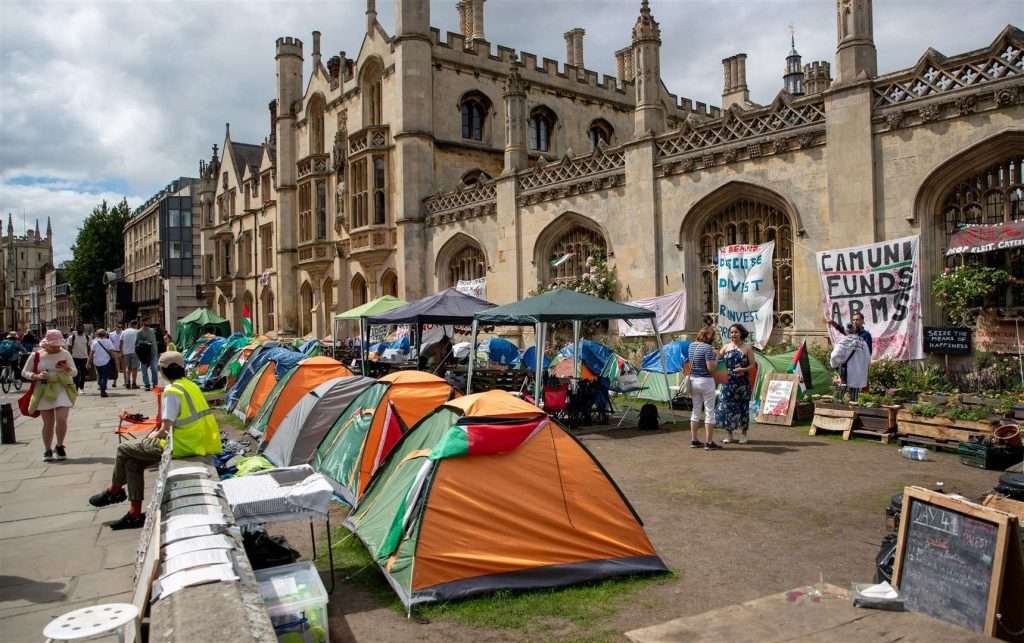 UK: Cambridge students slam pro-Palestine protest crackdown UK: Cambridge students slam pro-Palestine protest crackdown