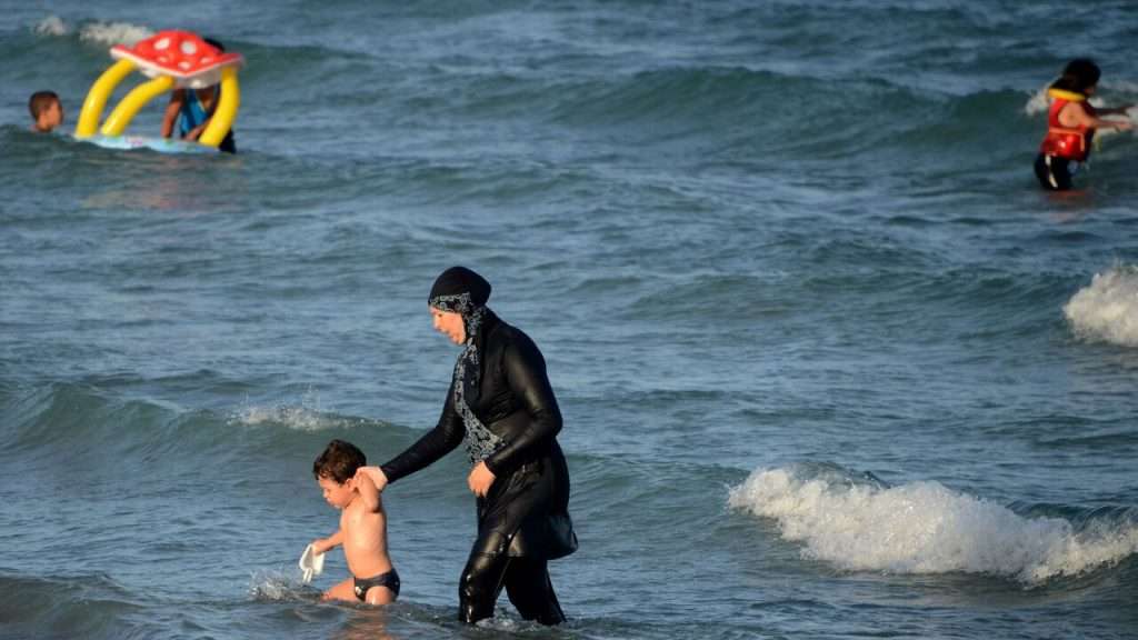 Syrian women required to wear burkinis at public beaches Syrian women required to wear burkinis at public beaches