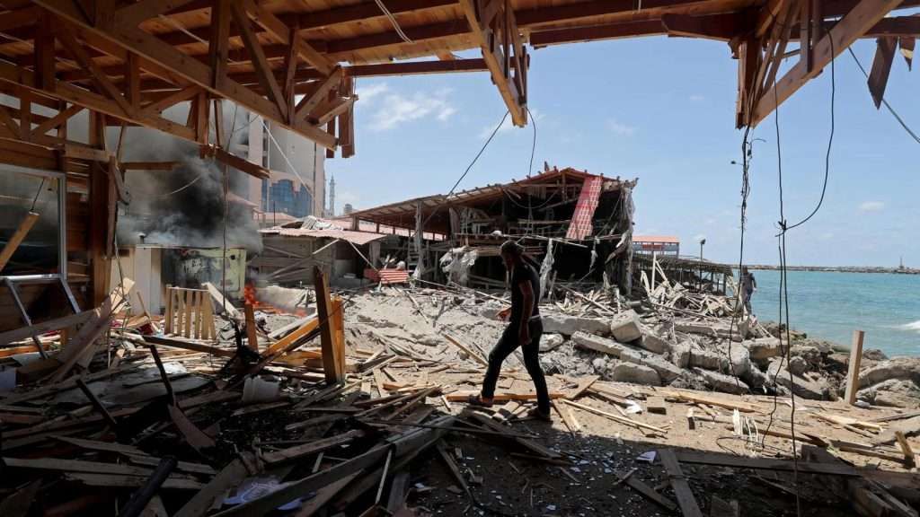 33 Palestinians dead in Israeli strike on Gaza beach