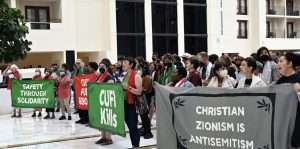 US: Hundreds demonstrate against Christian Zionism
