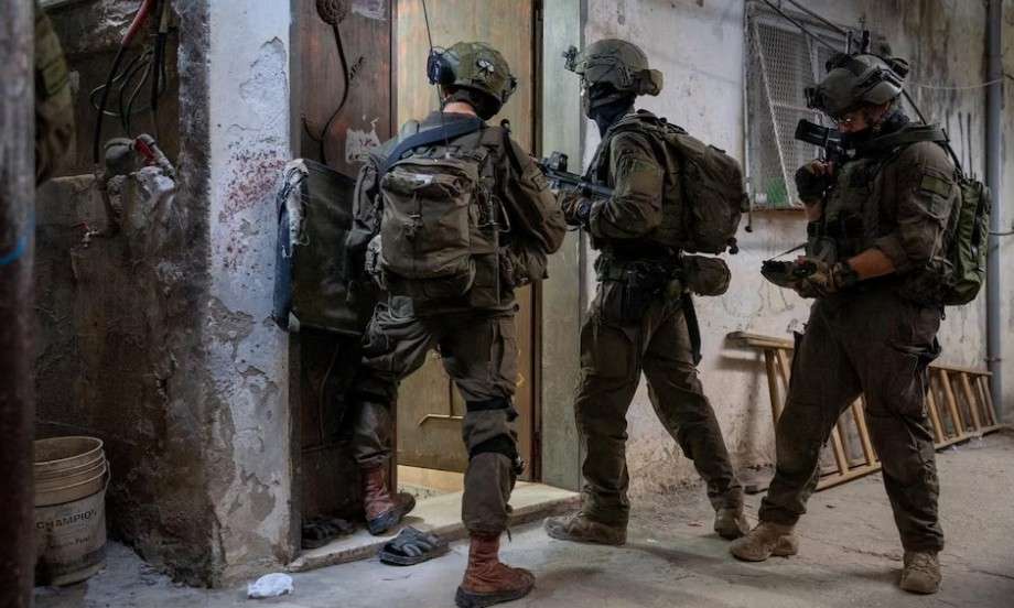Veteran Palestinian journalist arrested by Israeli forces