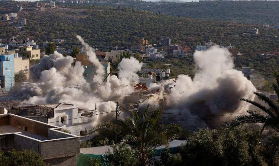 Israel destroys Palestinian homes and farms in villages Israel destroys Palestinian homes and farms in villages