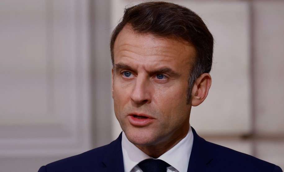 France: Macron warns of global threat, boosts defence budget