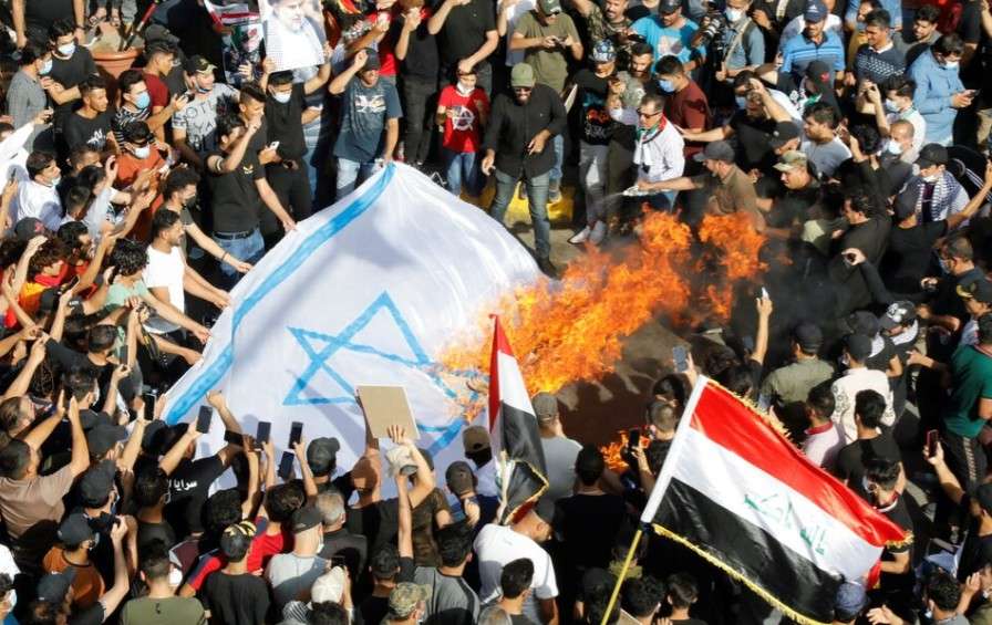 Iraq gives life sentence under law banning Israeli normalisation