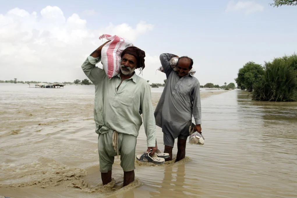 Pakistan floods leave over 300 dead as rescue efforts continue Pakistan floods leave over 300 dead as rescue efforts continue