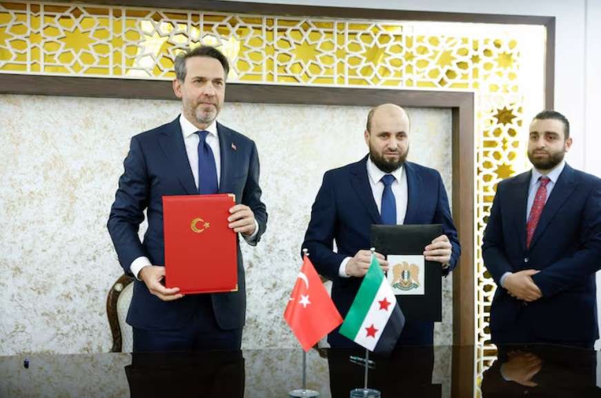 Syria to receive Azeri gas from Turkey, eyes electricity boost Syria to receive Azeri gas from Turkey, eyes electricity boost