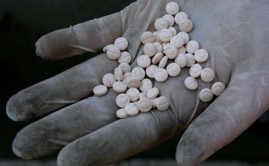 Saudi Arabia and Iraq ink deal to tackle drug trafficking Saudi Arabia and Iraq ink deal to tackle drug trafficking