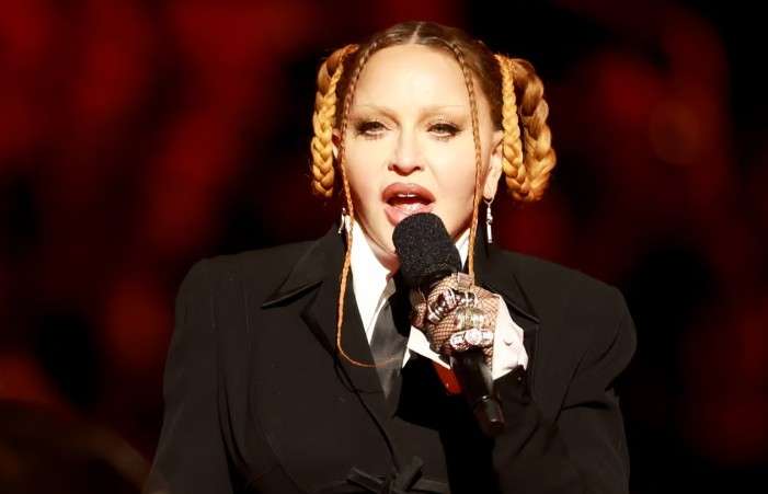 Madonna urges Pope to go to Gaza, pushes for humanitarian aid Madonna urges Pope to go to Gaza, pushes for humanitarian aid