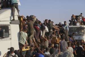 Israel: Authorities to allow entry of goods into Gaza