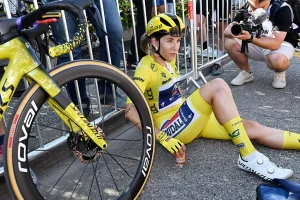 Mauritanian cyclist falls in bid to win Tour de France