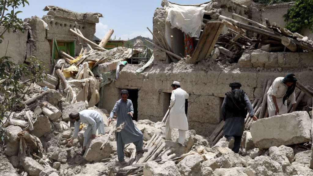 More than 800 killed in Afghanistan earthquake