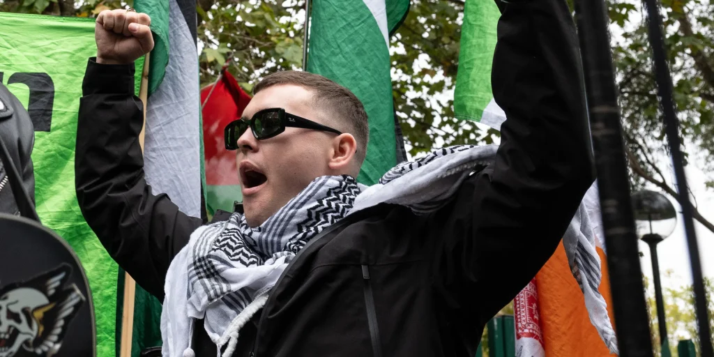 UK court drops terrorism charges against Kneecap rapper UK court drops terrorism charges against Kneecap rapper