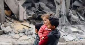 Critically ill Gaza children brought to UK for treatment
