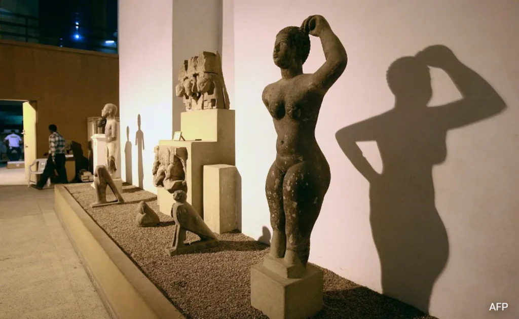 Thousands of Sudanese artefacts stolen from national museum