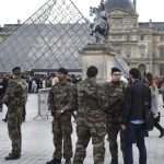 Thieves steal “priceless” jewels from the Louvre in Paris