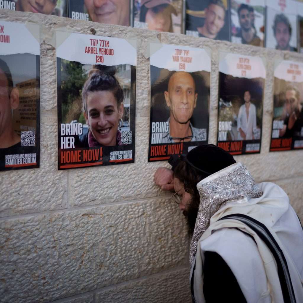 Hamas continue hostage search amid Gaza ceasefire breakdown Hamas continue hostage search amid Gaza ceasefire breakdown