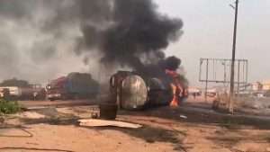 Nigeria: Oil tanker explodes, approximately 30 dead