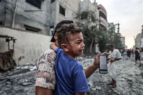 Israel attacks Gaza as ceasefire crumbles Israel attacks Gaza as ceasefire crumbles