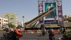 EU reinstates Iranian sanctions