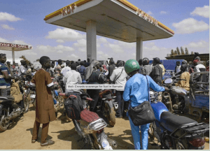 Malians scavenge for fuel due to blockade in Bamako
