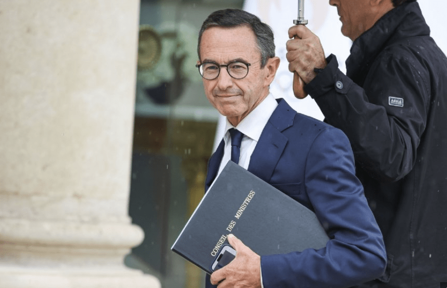 Exit of French Interior Minister rejoices Algerian media
