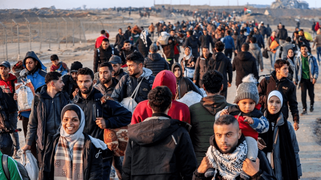 More than 470,000 Palestinians return to north Gaza