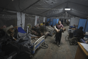 Australian doctors in Gaza describe “slaughterhouse”