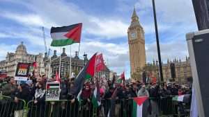 UK: synagogue attack exploited to call Gaza protests “un-British”