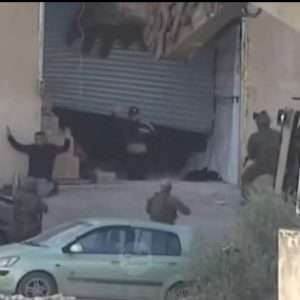 Israeli forces execute two Palestinian men who had surrendered