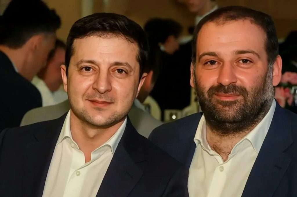 Ukraine: Zelensky’s inner circle drawn into corruption scandal