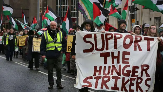UK: Palestine Action hunger strikers hospitalised